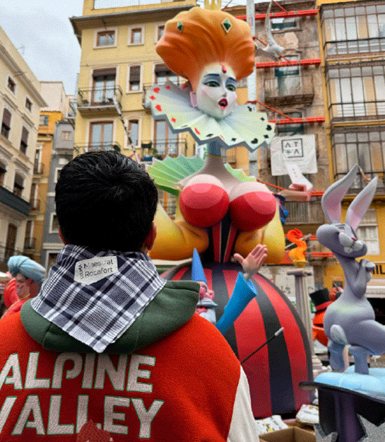 Campaña de Street Marketing y señalización de Valencia en fallas